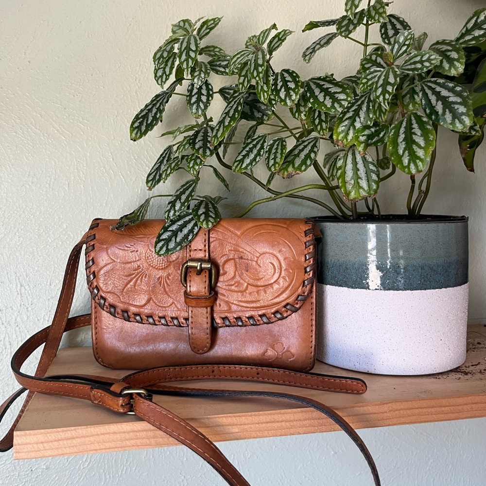 Patricia Nash Torri Crossbody Purse/Wallet